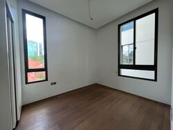 10 Evelyn (D11), Apartment #582310061